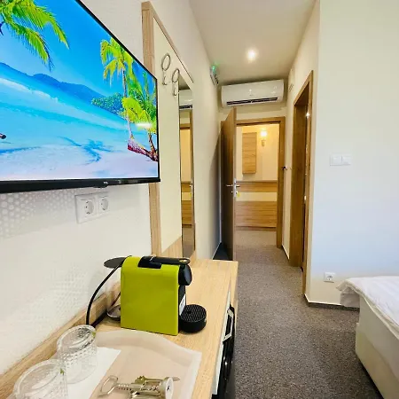 Mikes Deluxe Apartman