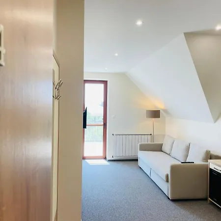 Mikes Deluxe Apartament