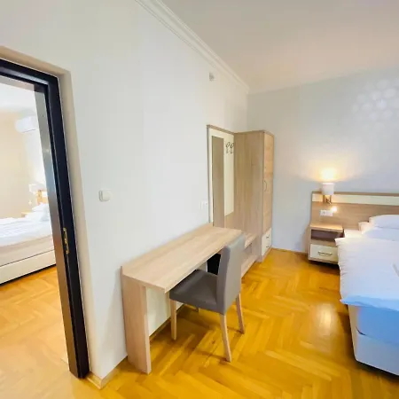 Mikes Deluxe * Balatonfured