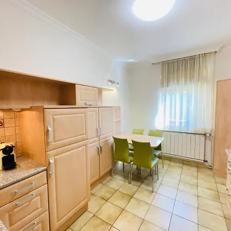 Apartman Mikes Deluxe *