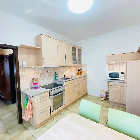 Mikes Deluxe Apartment Balatonfured