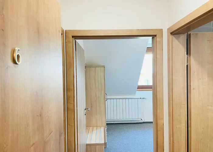 Mikes Deluxe アパート *