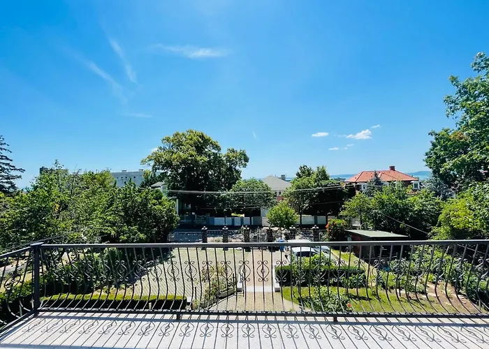 Mikes Deluxe アパート