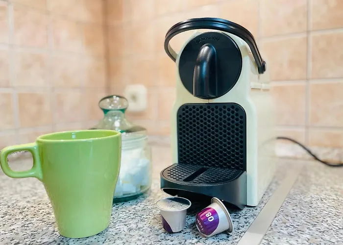 Apartment Mikes Deluxe