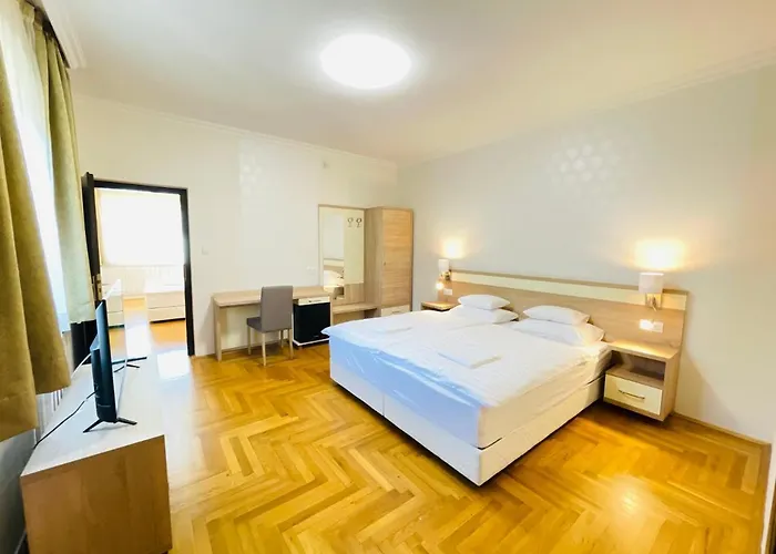 Mikes Deluxe * バラトンフレド