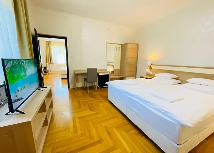 Mikes Deluxe アパート